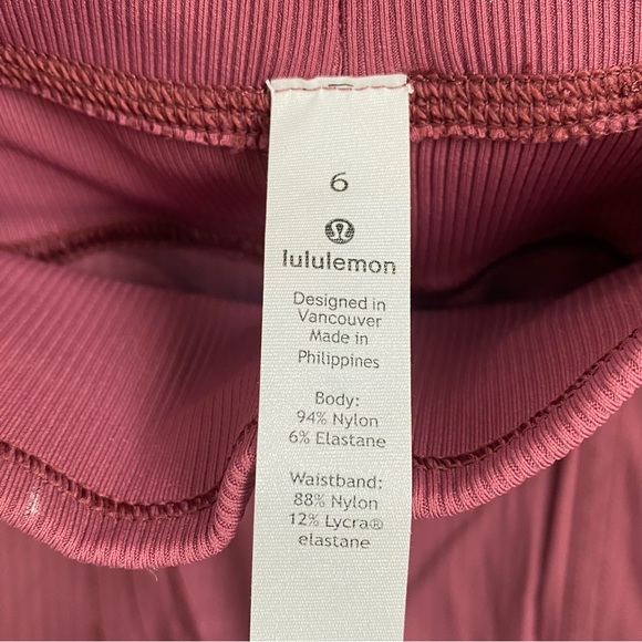 LULULEMON Athletica Dance Studio Crop 25" Misty Merlot Size 6 - Picture 12 of 15